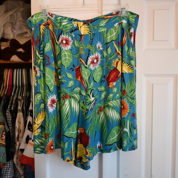 Trashy Diva Pants - Trashy Diva Jungle Parrots Tap Shorts